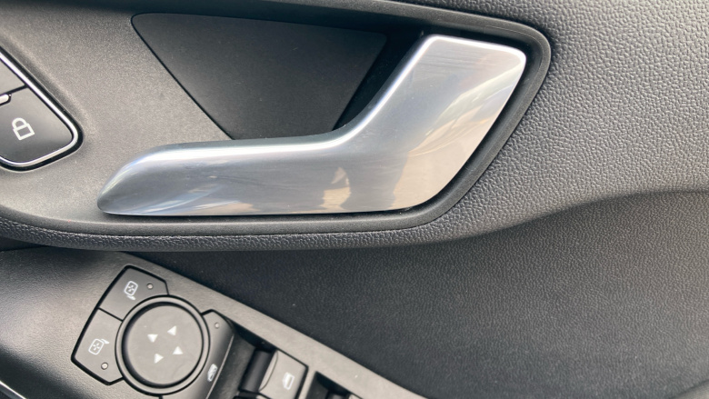 Ford Fiesta 1.0 EcoBoost Hybrid mHEV 125 Titanium 5dr Petrol Hatchback